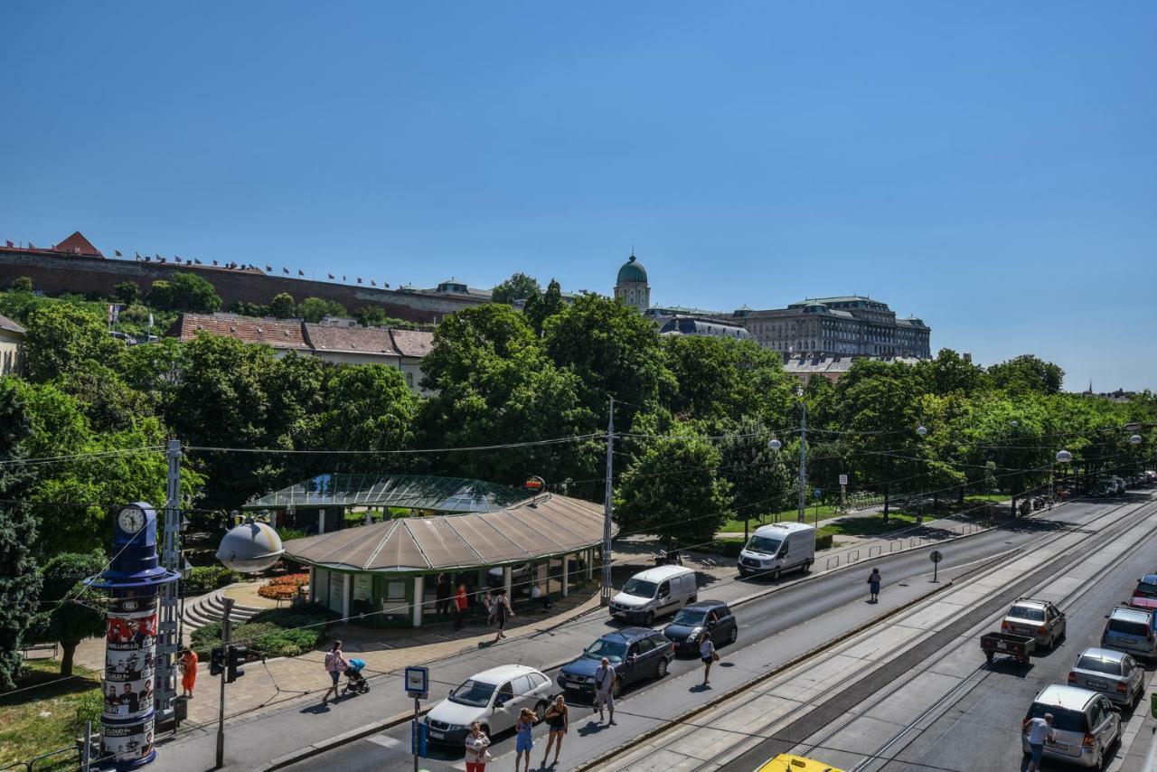 Castle Apartment With Panoramic Balcony Budapest Luaran gambar